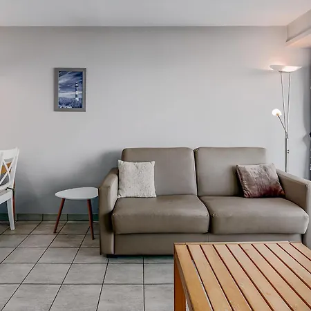 Golf Lo 0801 P9 Lwp *